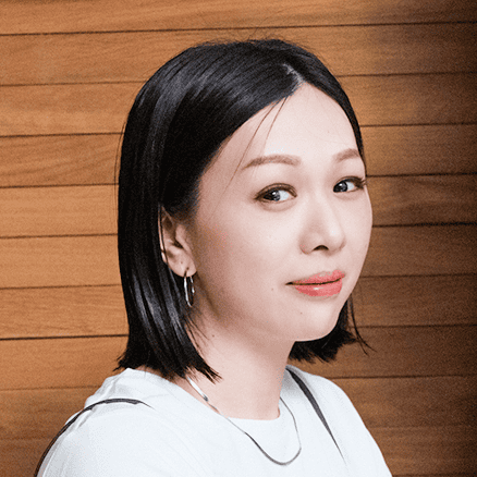Portrait de Crystal Cheung, co fondatrice de la Maison Acoustico