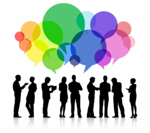 Gens en train de parler avec avec plein de bulles colorées représentant la sociabilisation