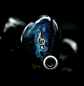 In-Ear Monitor sur mesure pour musicien avec coque personnalisée